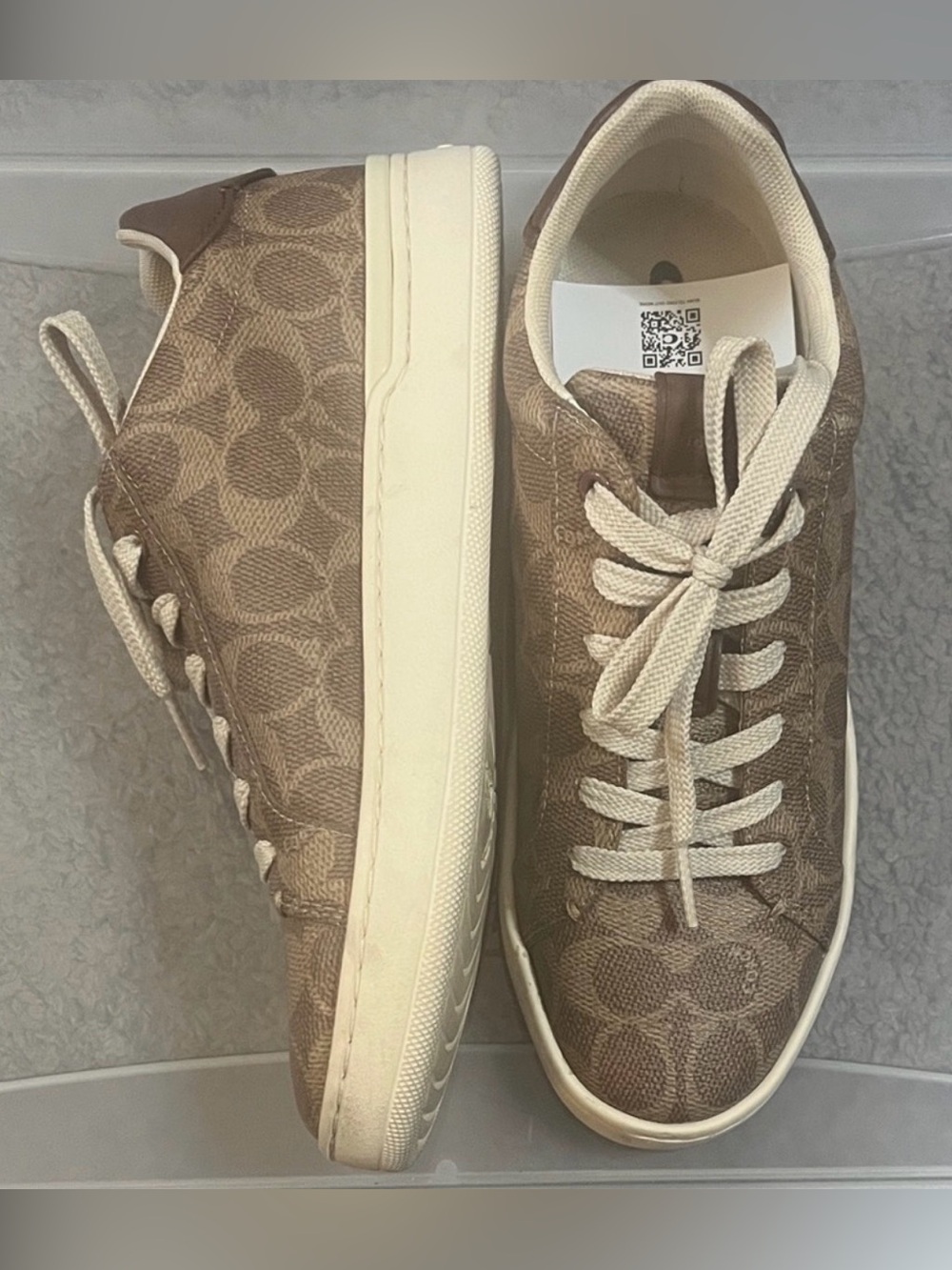 Coach Signature C Brown Canvas Low Top Sneakers Cream Laces